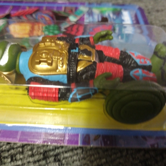 Unpunched Teenage Mutant Ninja Turtles figure - Picture 5 of 6